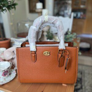 Brooke Carryall Bag 28 - Burnished Amber (NWT)